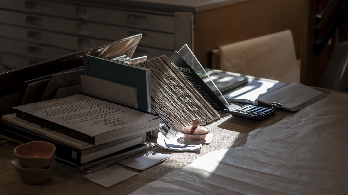 The 15 Best Copywriting Books Every Marketer Should Read | Rob Palmer